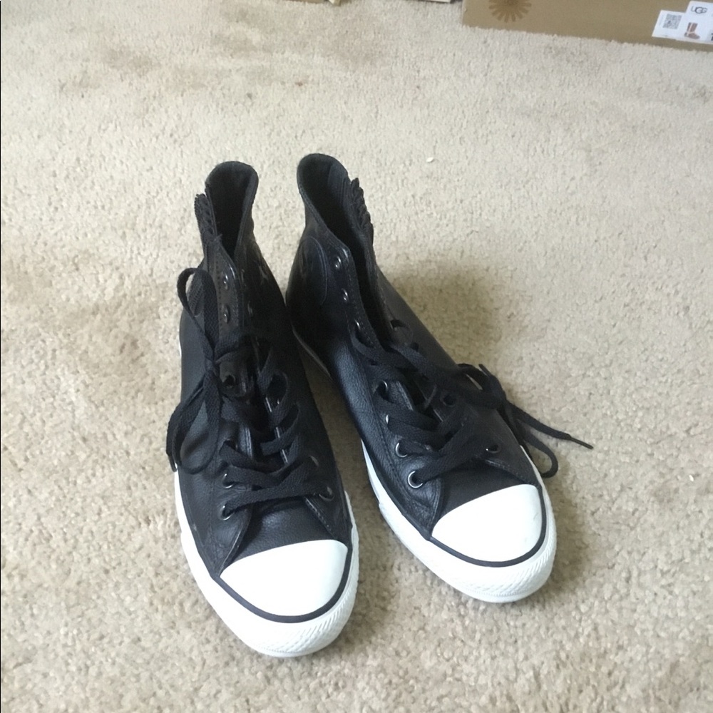 Black leather converse